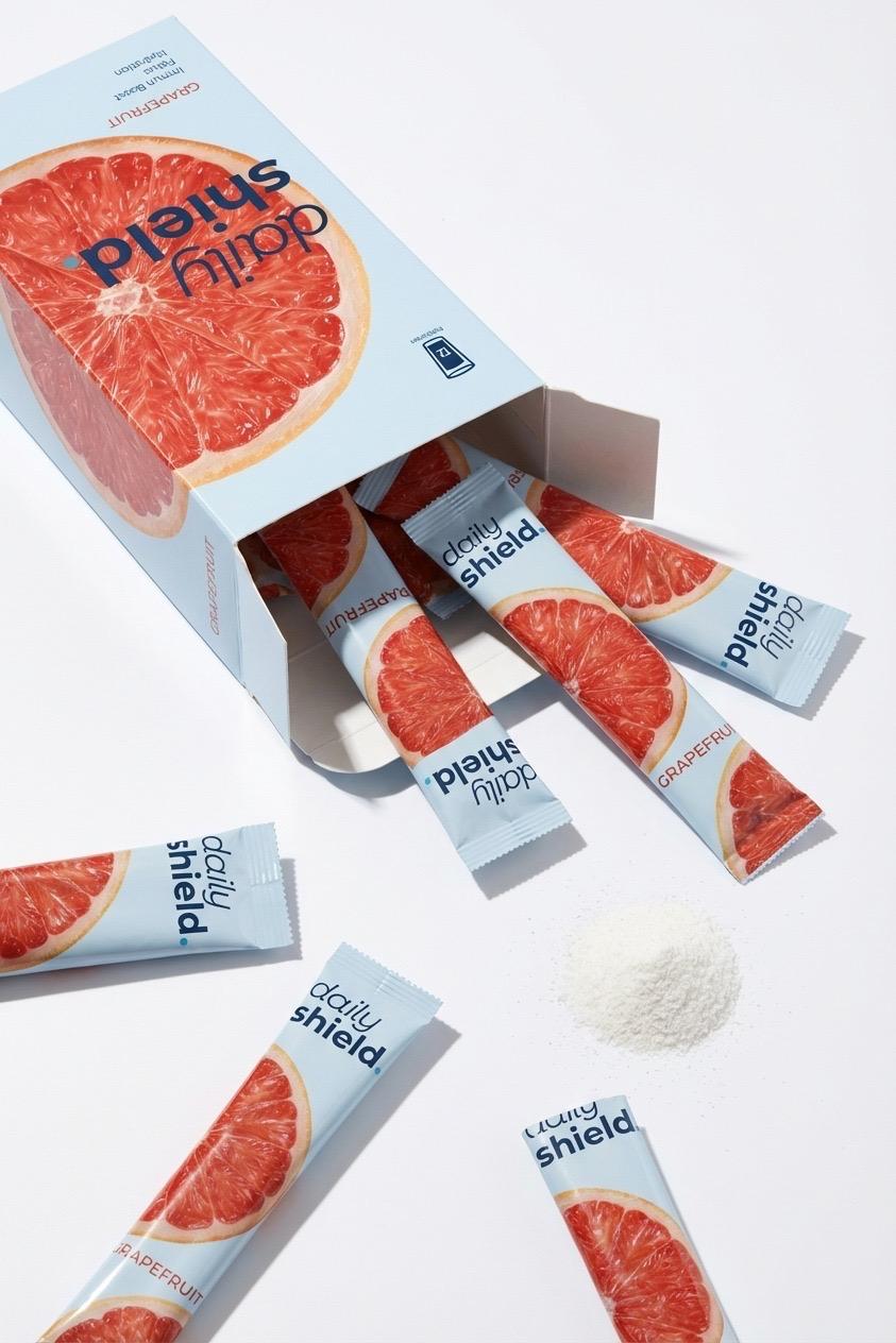 daily shield. Nährstoff-Sticks Grapefruit – 30 Sticks Monatsvorrat